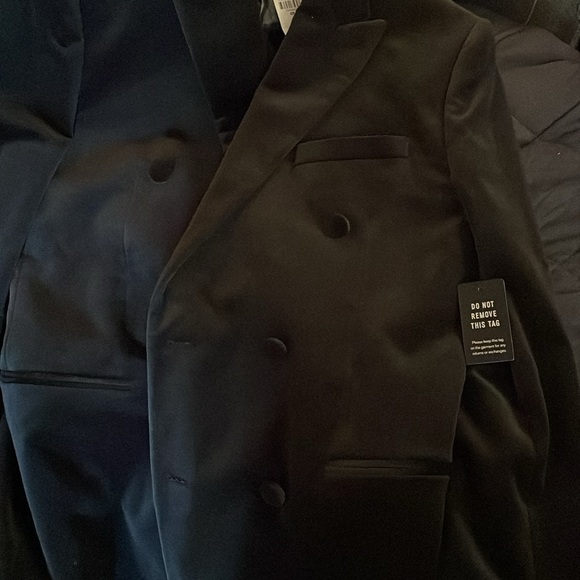 Express suit original price 230 Sellin for 150 - Picture 4 of 5